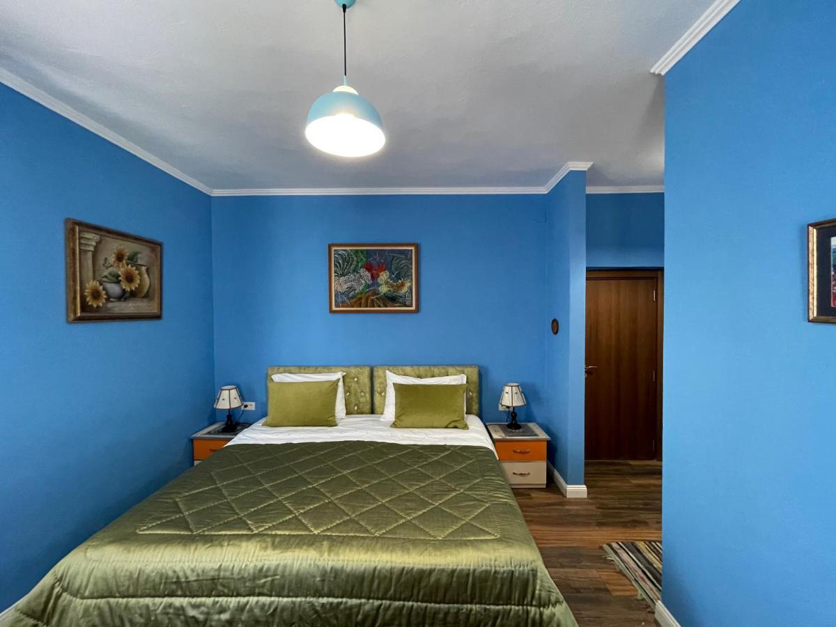 Hotel Vila 15 - Center ティラナ エクステリア 写真