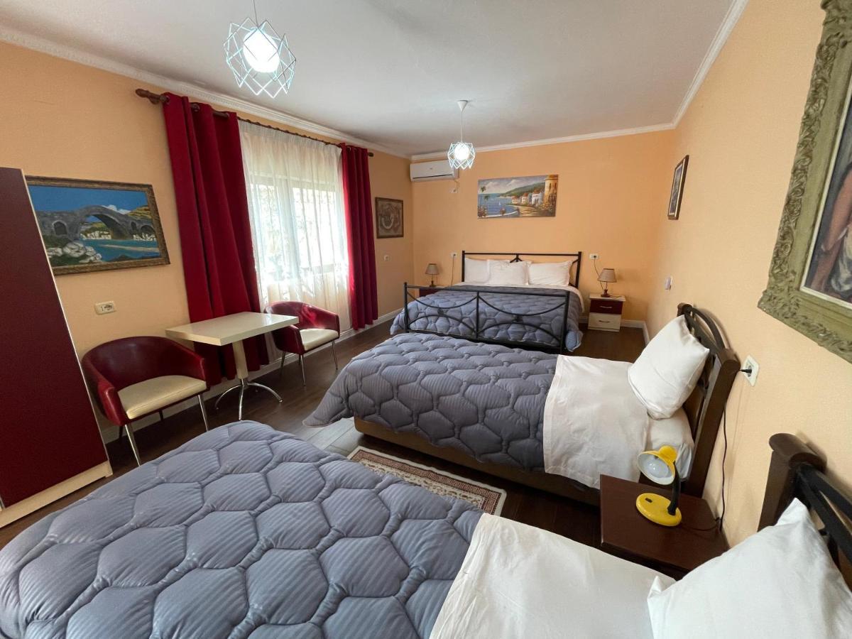 Hotel Vila 15 - Center ティラナ エクステリア 写真