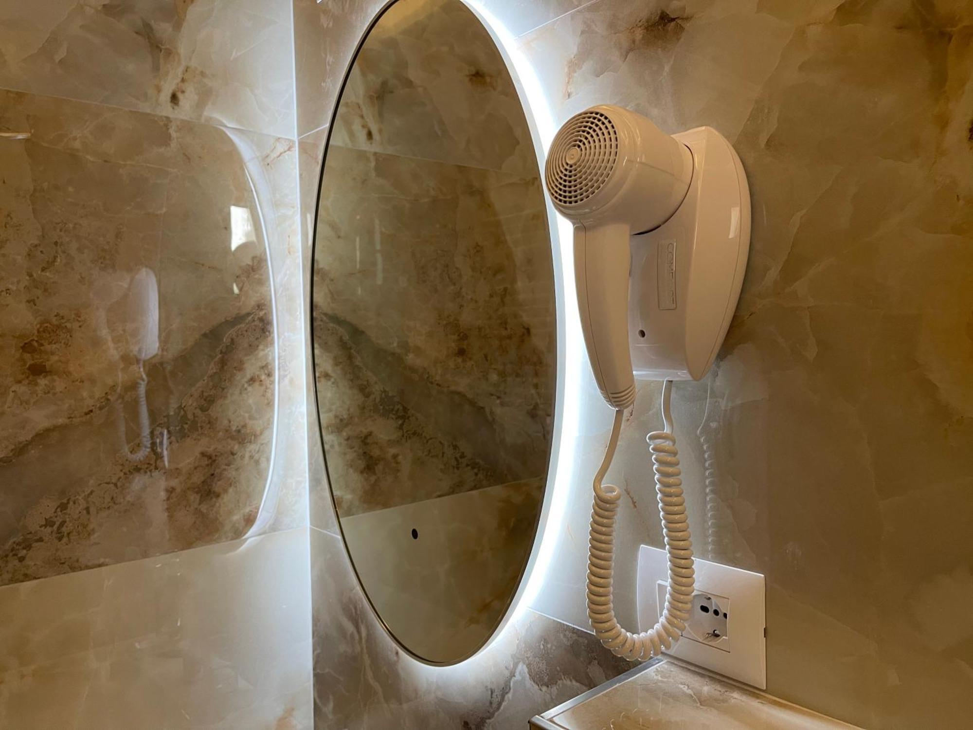 Hotel Vila 15 - Center ティラナ エクステリア 写真