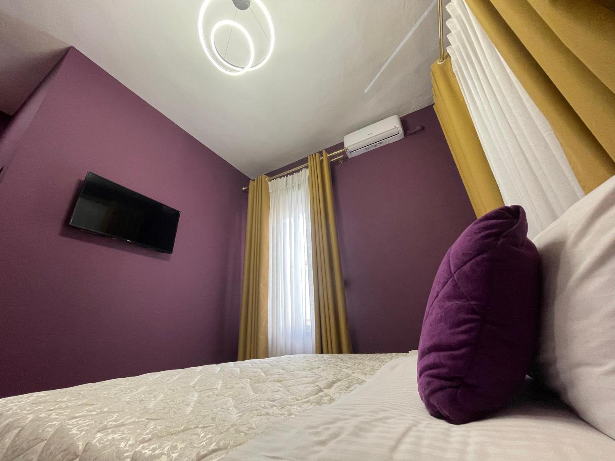 Hotel Vila 15 - Center ティラナ エクステリア 写真