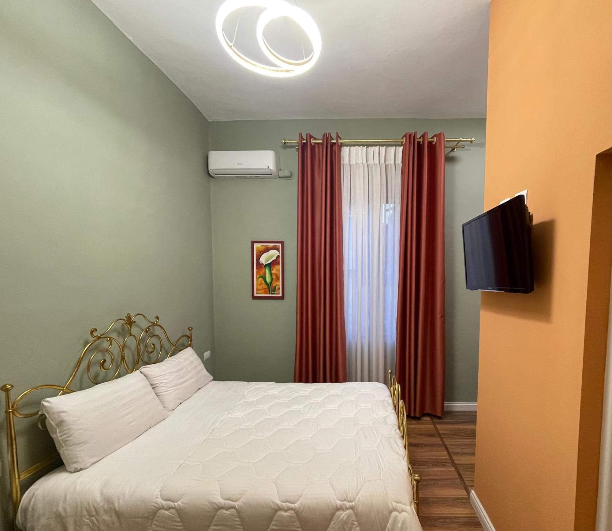 Hotel Vila 15 - Center ティラナ エクステリア 写真