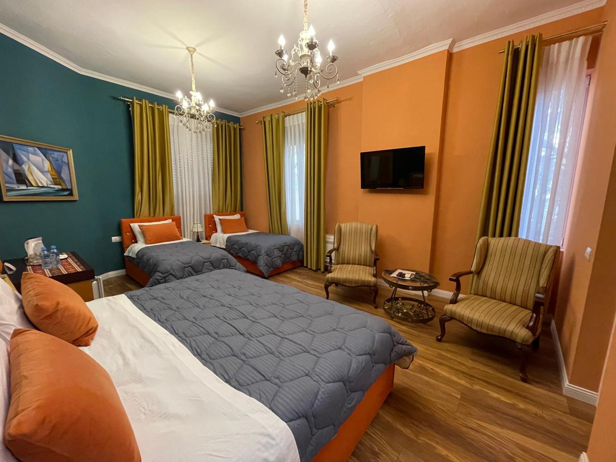 Hotel Vila 15 - Center ティラナ エクステリア 写真